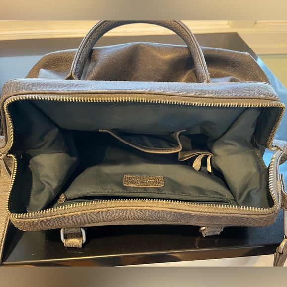 Matt & Nat Gray Faux Leather Purse | Malone | Doctor Bag Style | Cross Body Bag - Picture 4 of 7